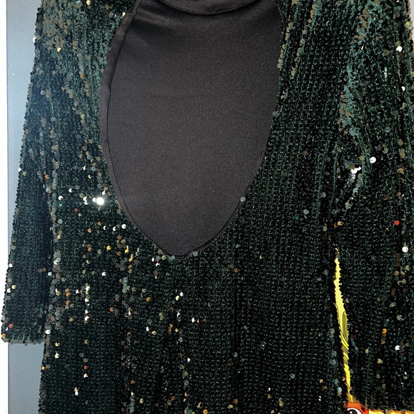 Donna Morgan Sequin open back Mini Dress - Picture 6 of 8